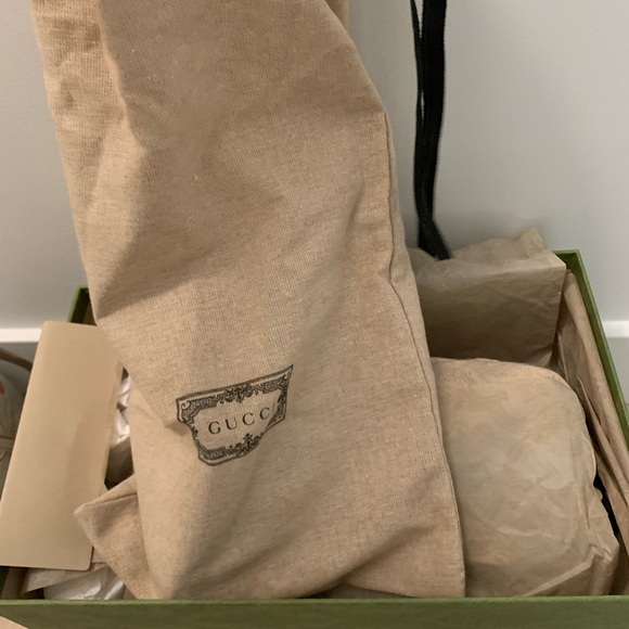 Brand new authentic Gucci sandals - Picture 2 of 9